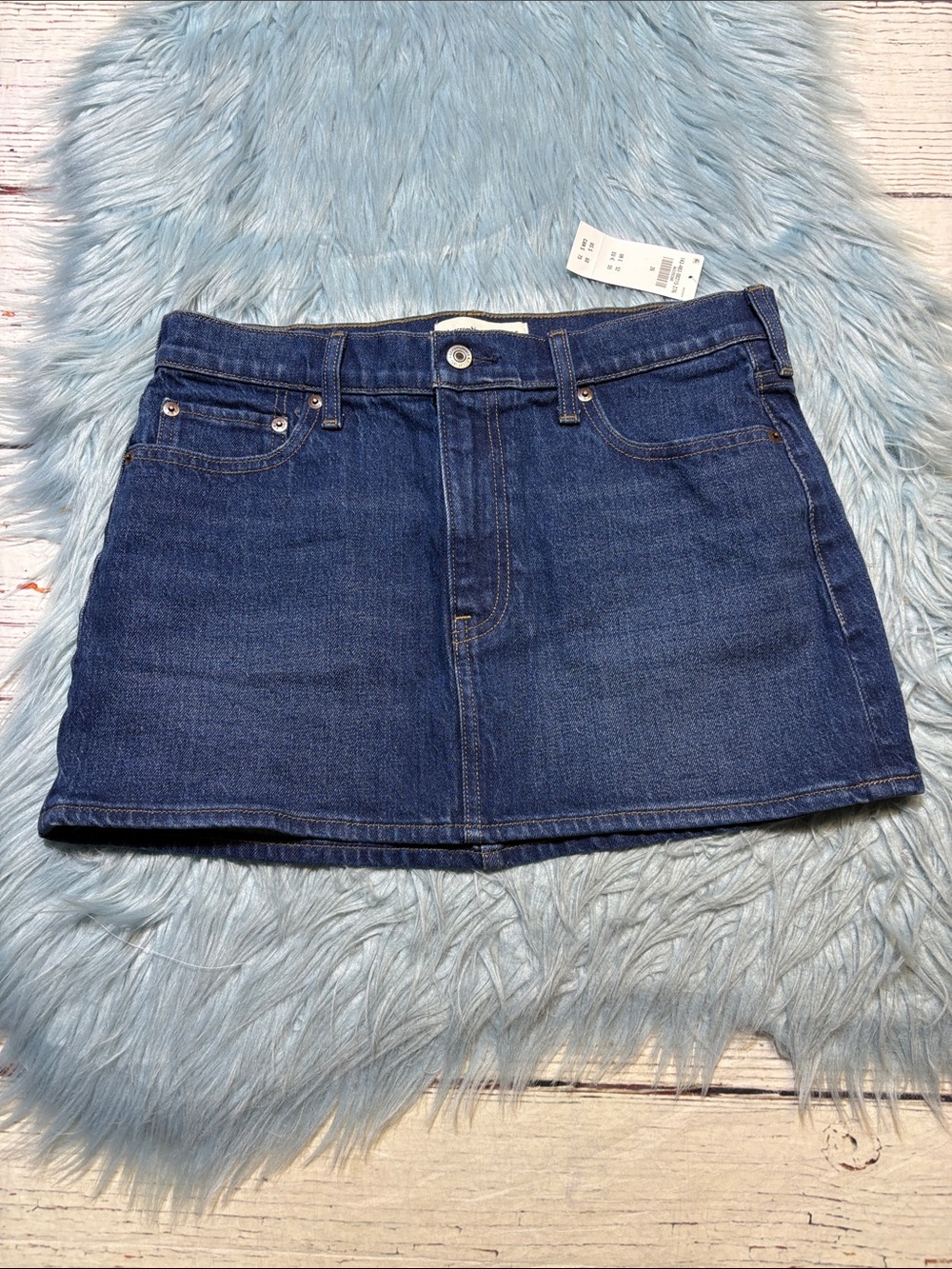 NWT Abercrombie & Fitch Mid Rise Dark Blue Denim Mini Skirt sz 26